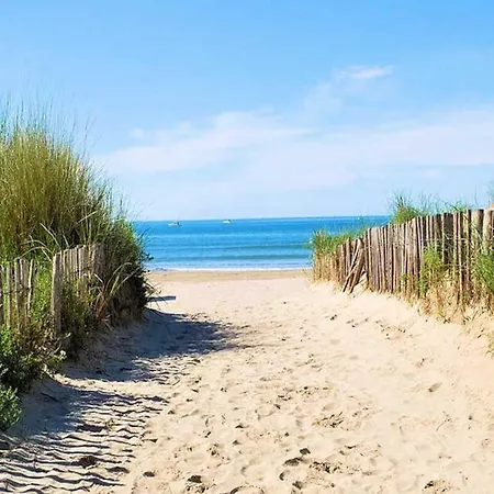 In Valras-plage Near Sandy Sérignan